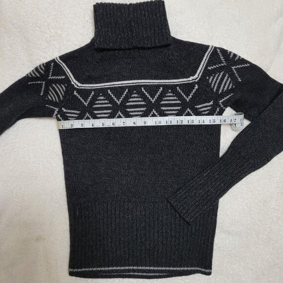 Icebreaker Merino Charcoal Fair Isle Turtleneck - Fitted & Very Soft - Picture 4 of 7